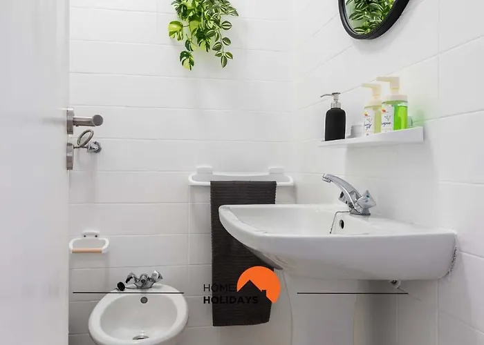 #170 Casa Do Pateo I Com Alpendre By Holidays 別荘 *