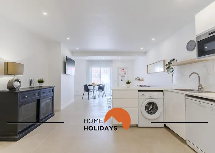 #170 Casa Do Pateo I Com Alpendre By Holidays 別荘 アルブフェイラ