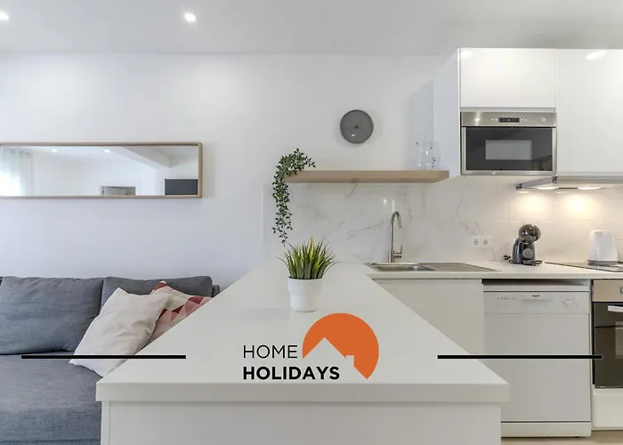 #170 Casa Do Pateo I Com Alpendre By Holidays 別荘 アルブフェイラ